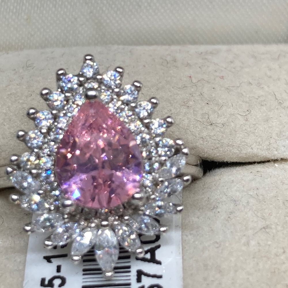 🆕 KUNZITE and white Sapphire ring